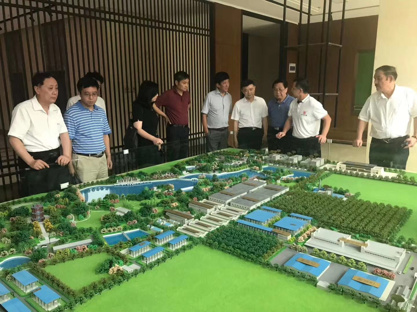 江西省食品工業(yè)協(xié)會(huì)第七次會(huì)長(zhǎng)聯(lián)席會(huì)議在我司順利召開(kāi)